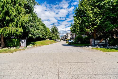 56-7518 138 St, Surrey, BC, V3W1S1 | Card Image