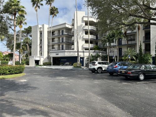 apt-301-545 Se 12th St, Dania Beach, FL, 33004-4627 | Card Image