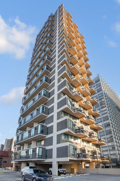 apt-28h-6166 N Sheridan Rd, CHICAGO, IL, 60660-5880 | Card Image