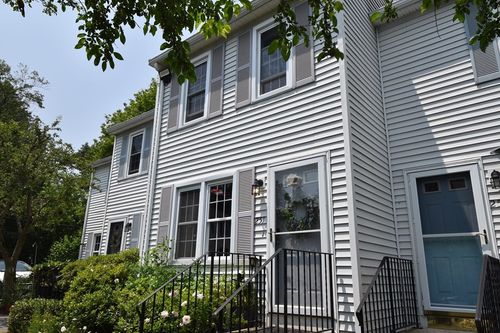 251-251 Sunderland Rd, Worcester, MA, 01604-2457 | Card Image
