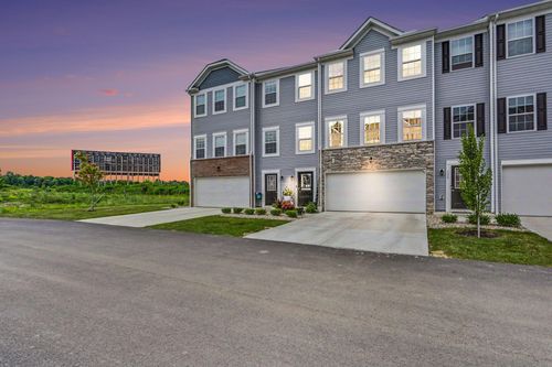 39b-135 Coyote Willow Dr, Reynoldsburg, OH, 43068-6107 | Card Image