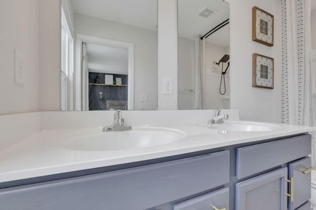 8568 Gable Loop, Condo with 4 bedrooms, 3 bathrooms and null parking in Canal Winchester OH | Image 30