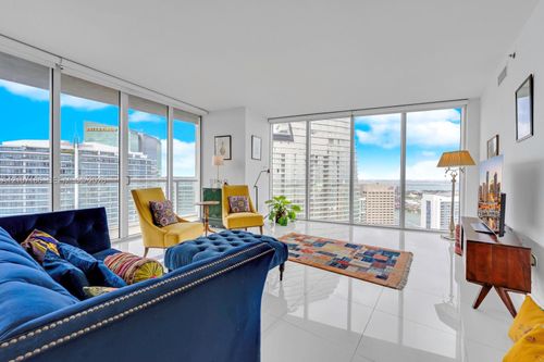 5002-465 Brickell Ave, Miami, FL, 33131-4023 | Card Image