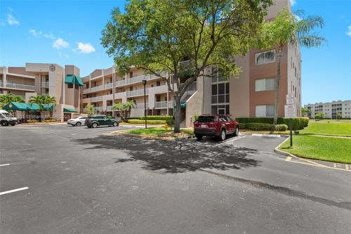 411-7592 Granville Dr, Tamarac, FL, 33321-8741 | Card Image