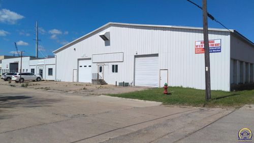 127 Nw Van Buren St, Topeka, KS, 66603-3315 | Card Image