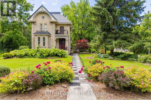 283 Hastings St, Parkhill, ON, N0M2K0 | Card Image