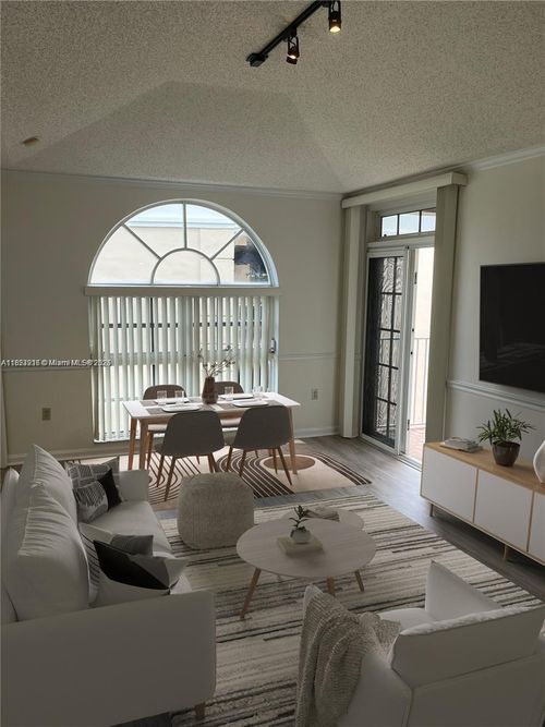 apt-2416-1280 S Alhambra Cir, Coral Gables, FL, 33146-3145 | Card Image