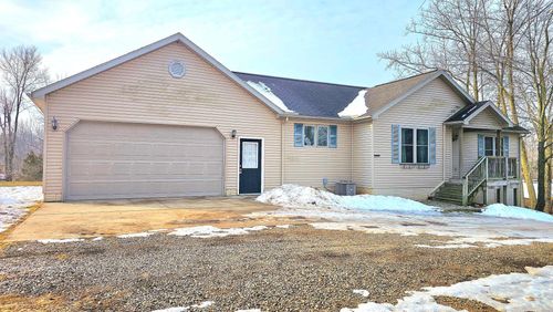 10513 Loughrea Ln, Cement City, MI, 49233-9717 | Card Image