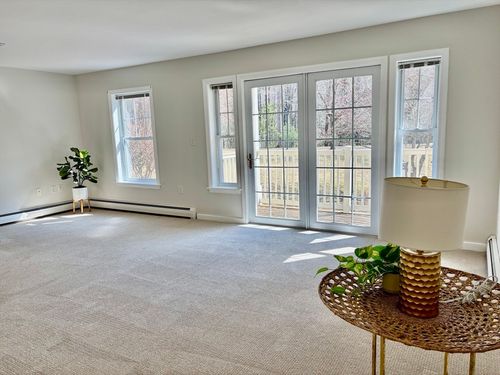 114-34 Meeting House Ln, Stow, MA, 01775-2138 | Card Image