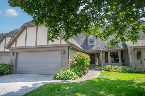 665 Mac Henry Cir, Brookfield, WI, 53045-3652 | Card Image
