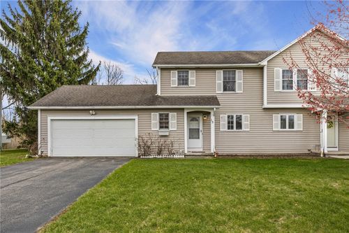 15 Hampton Ln, Fairport, NY, 14450-9549 | Card Image