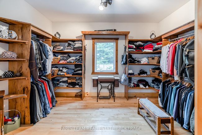 697 Lafontaine Rd E, House other with 6 bedrooms, 4 bathrooms and 15 parking in Tiny ON | Image 15