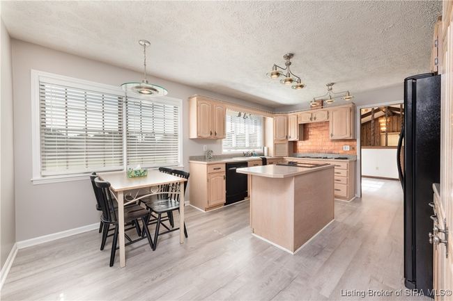 85 Northfield Dr, Home with 3 bedrooms, 3 bathrooms and null parking in Scottsburg IN | Image 10