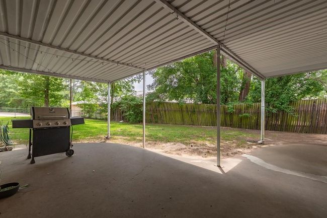 1402 Robinwood Dr, House other with 3 bedrooms, 3 bathrooms and 2 parking in Lufkin TX | Image 37