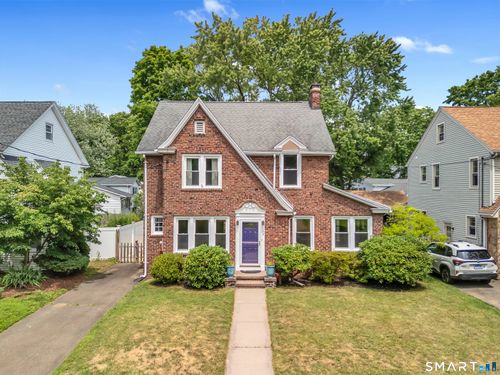 123 Treadwell St, Hamden, CT, 06517-2342 | Card Image