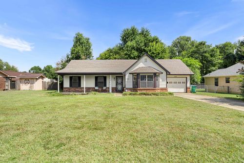 144 Park St, Munford, TN, 38058-6213 | Card Image