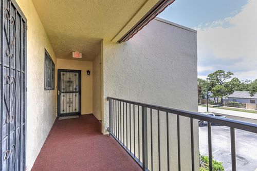 apt-5-301-2050 Oleander Blvd, Fort Pierce, FL, 34950-5395 | Card Image