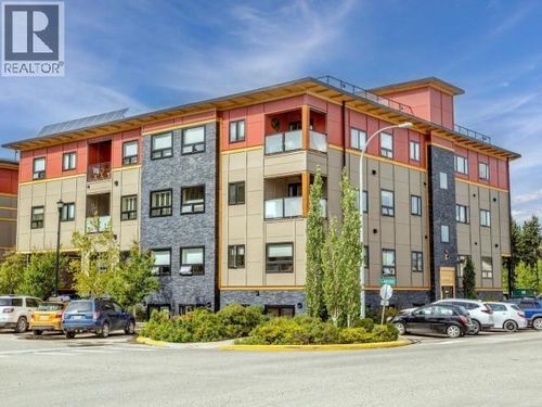 305-602 Main St, Whitehorse, YT, Y1A2C1 | Card Image