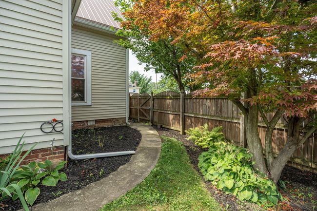 1004 Washington Ave, House other with 4 bedrooms, 2 bathrooms and null parking in Washington Court House OH | Image 35
