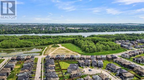 1343 Upper Thames Dr, Woodstock, ON, N4T0N1 | Card Image
