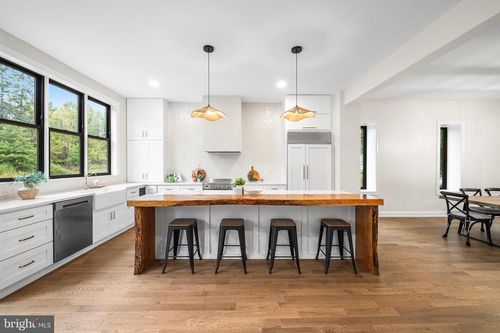 105 W 3rd Ave, TRAPPE, PA, 19426-2209 | Card Image