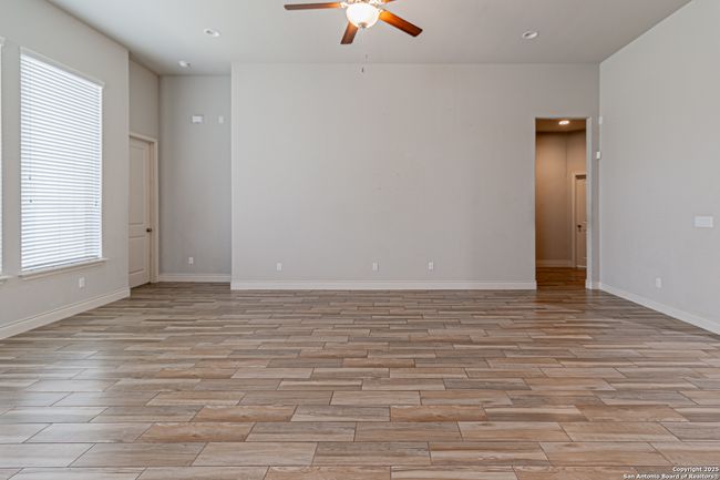 1239 Yaupon Loop, House other with 4 bedrooms, 3 bathrooms and null parking in New Braunfels TX | Image 5