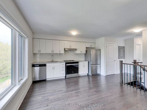apt-2-14 Creekbank Rd, North York, ON, M6L0A4 | Card Image