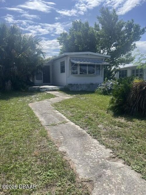 5452 Pineland Ave, Port Orange, FL, 32127-5586 | Card Image