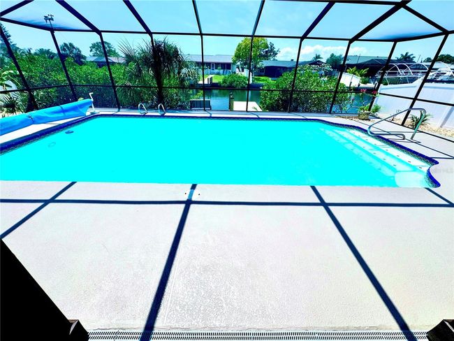6524 Senegal Palm Way, House other with 3 bedrooms, 2 bathrooms and null parking in APOLLO BEACH FL | Image 38