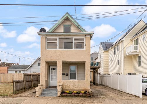 210 W Burk Ave, Wildwood, NJ, 08260-1620 | Card Image