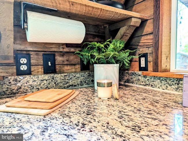 326 Preacher Ln, House other with 1 bedrooms, 1 bathrooms and null parking in Great Cacapon WV | Image 46