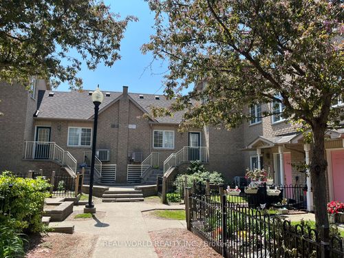 13-8 Cox Blvd, Markham, ON, L3R4G1 | Card Image