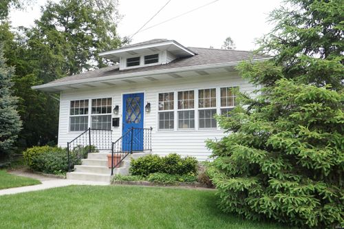 552 Calhoun St, Mishawaka, IN, 46545-6028 | Card Image