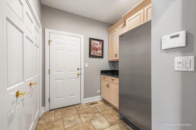 30W249 Maple Tree Ln, House other with 3 bedrooms, 4 bathrooms and 6 parking in Wayne IL | Image 19