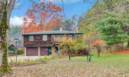 7 Choctaw Trl, Malvern, OH, 44644-9649 | Card Image