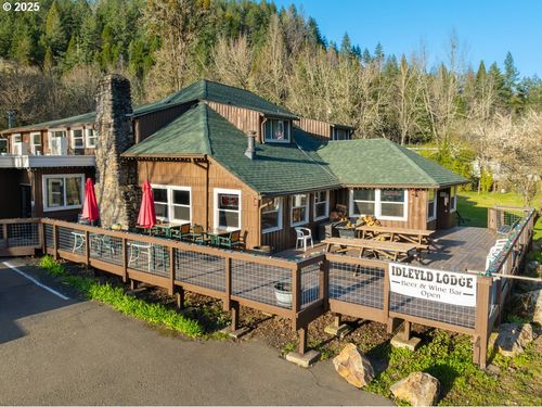 23834 N Umpqua Hwy, Idleyld Park, OR, 97447 | Card Image