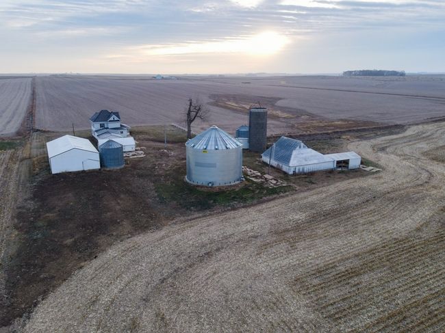 247 560 Th St, Home with 5 bedrooms, 1 bathrooms and null parking in Marcus IA | Image 5
