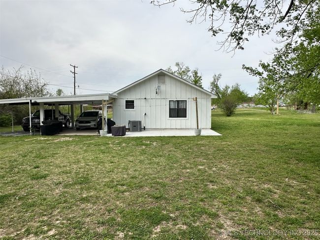 611 E Highway 1, House other with 3 bedrooms, 2 bathrooms and null parking in Allen OK | Image 29