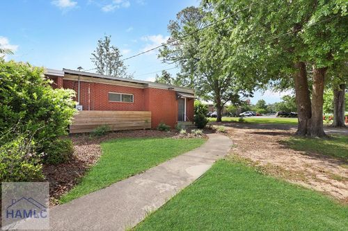 895 S 1st St, Jesup, GA, 31545-0210 | Card Image