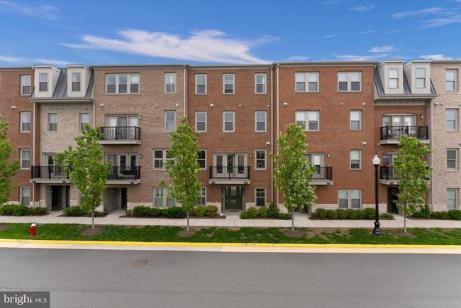 42869 Littlehales Ter, Townhouse with 3 bedrooms, 3 bathrooms and null parking in ASHBURN VA | Image 4