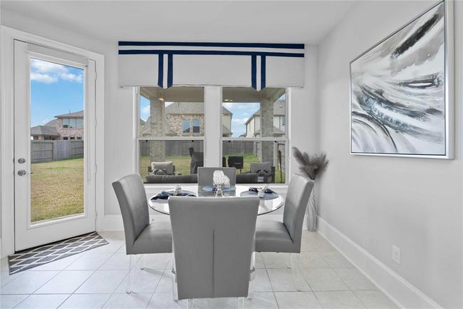 breakfast nook inn kitchen | Image 12