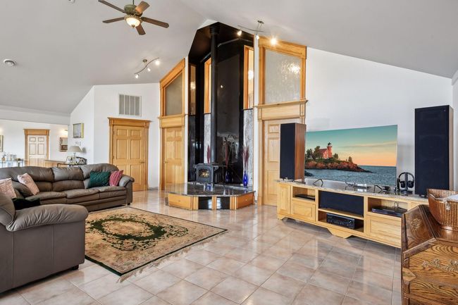 10703 187 Th St, House other with 4 bedrooms, 4 bathrooms and null parking in Silver Lake MN | Image 11