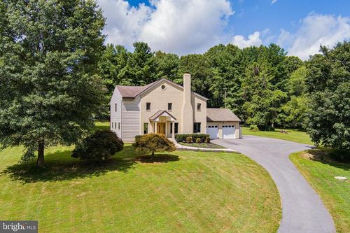 3492 Rosemary Ln, Ellicott City, MD, 21042-1112 | Card Image