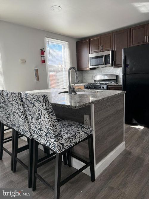 3-6135 Vine St, PHILADELPHIA, PA, 19139-1326 | Card Image