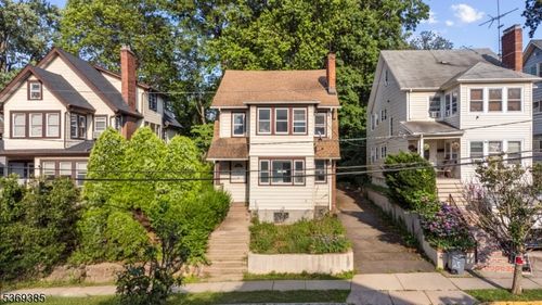 1-27 Berkeley Pl, Bloomfield, NJ, 07003-4801 | Card Image