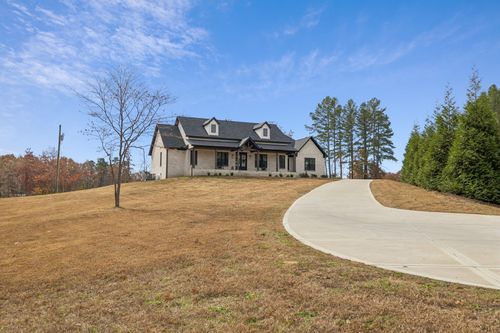 130 Saddlebrook Dr, Hohenwald, TN, 38462-2612 | Card Image