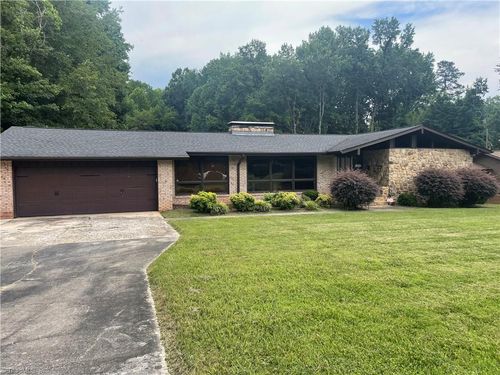 3719 Hickory Tree Ln, Greensboro, NC, 27405 | Card Image