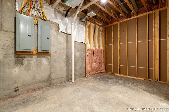 2034 Andres Way, Home with 5 bedrooms, 4 bathrooms and null parking in Floyds Knobs IN | Image 75