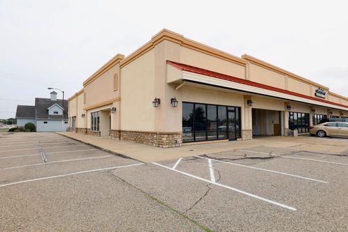 1402 Ety Rd Nw, Lancaster, OH, 43130-7745 | Card Image