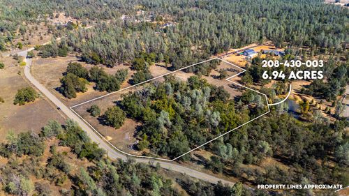 00 Honeybee Rd, Redding, CA, 96001 | Card Image